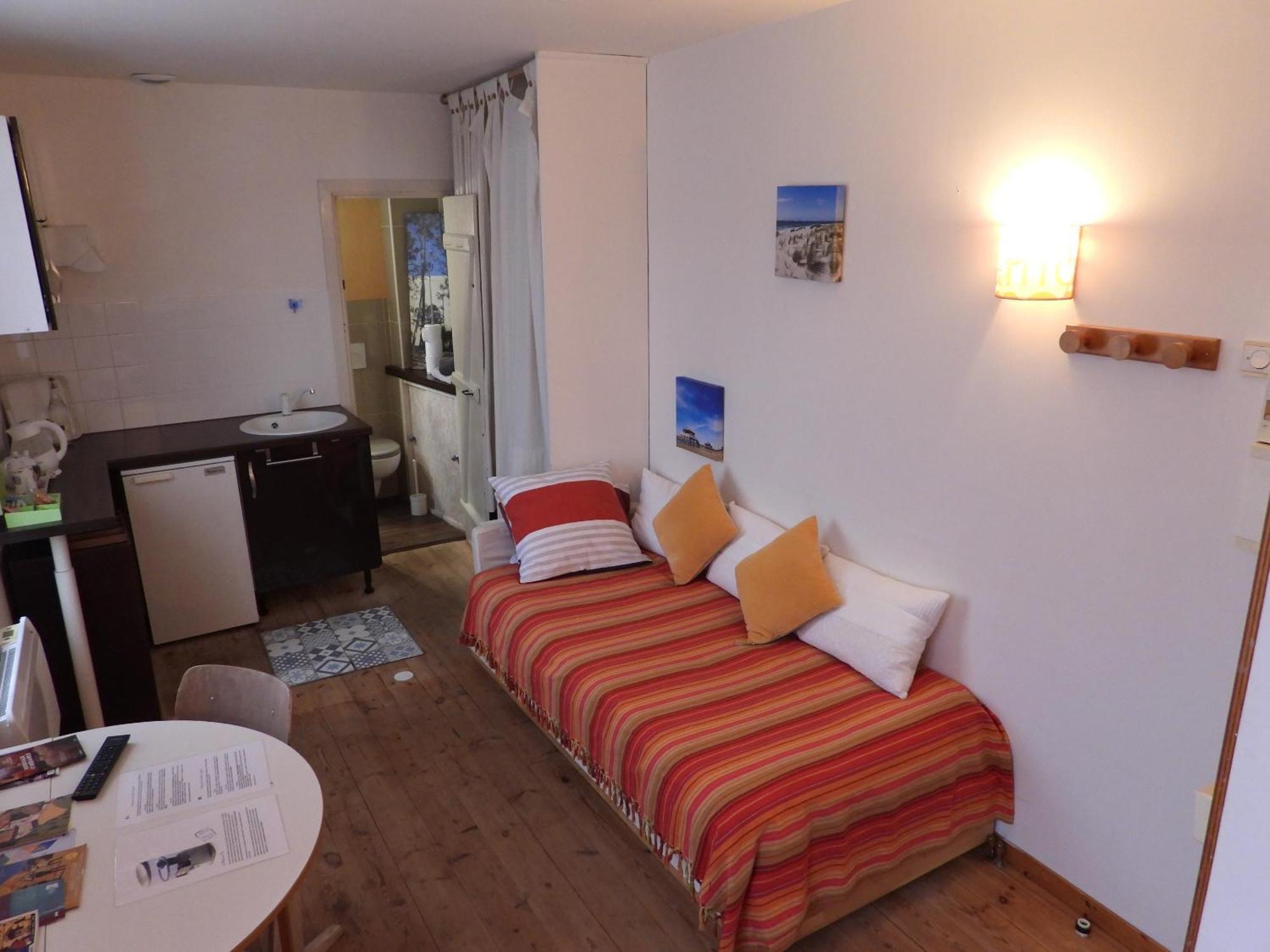B&B Le Miroir Aux Fees Bordeaux Exterior photo