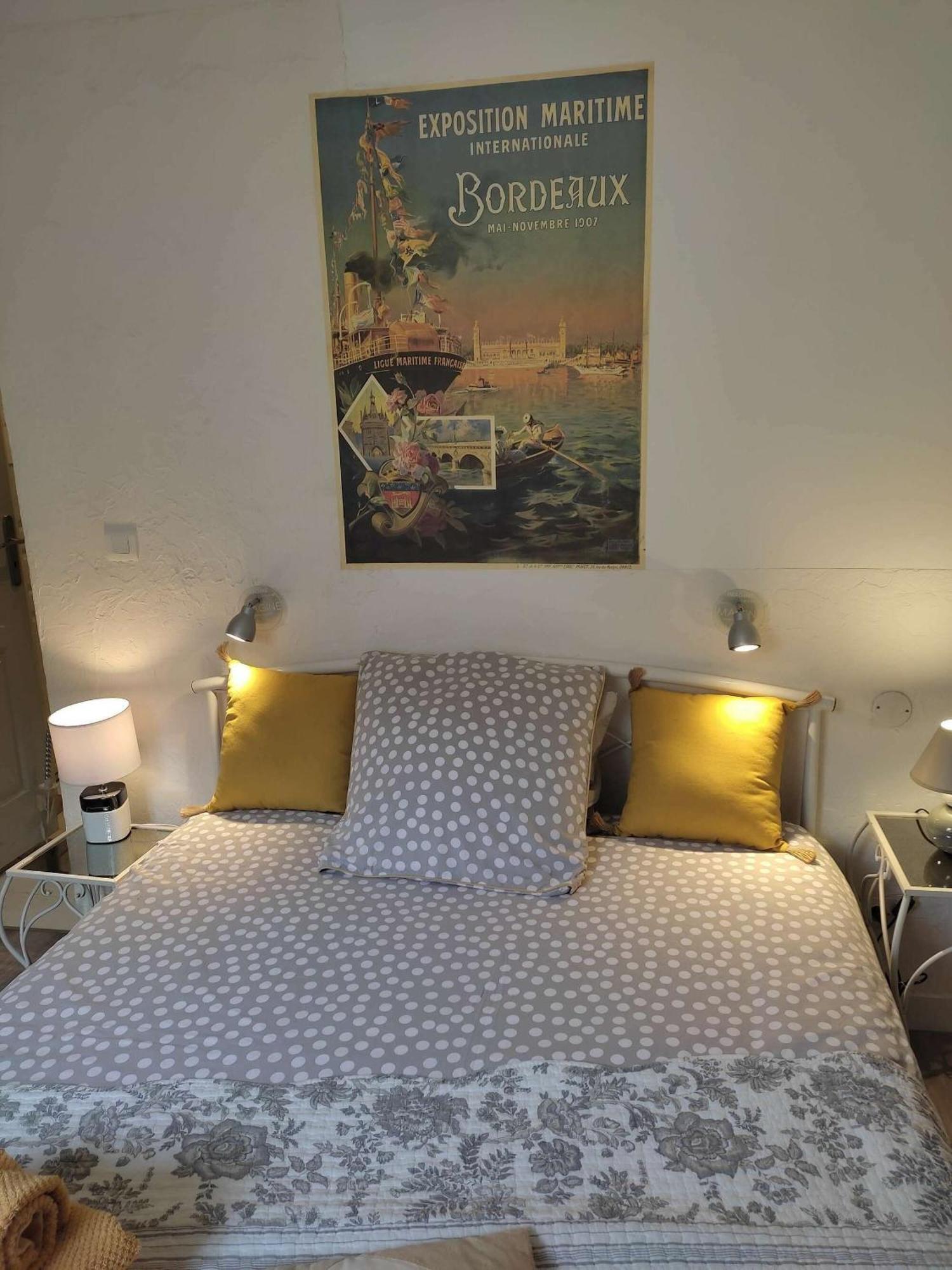 B&B Le Miroir Aux Fees Bordeaux Exterior photo